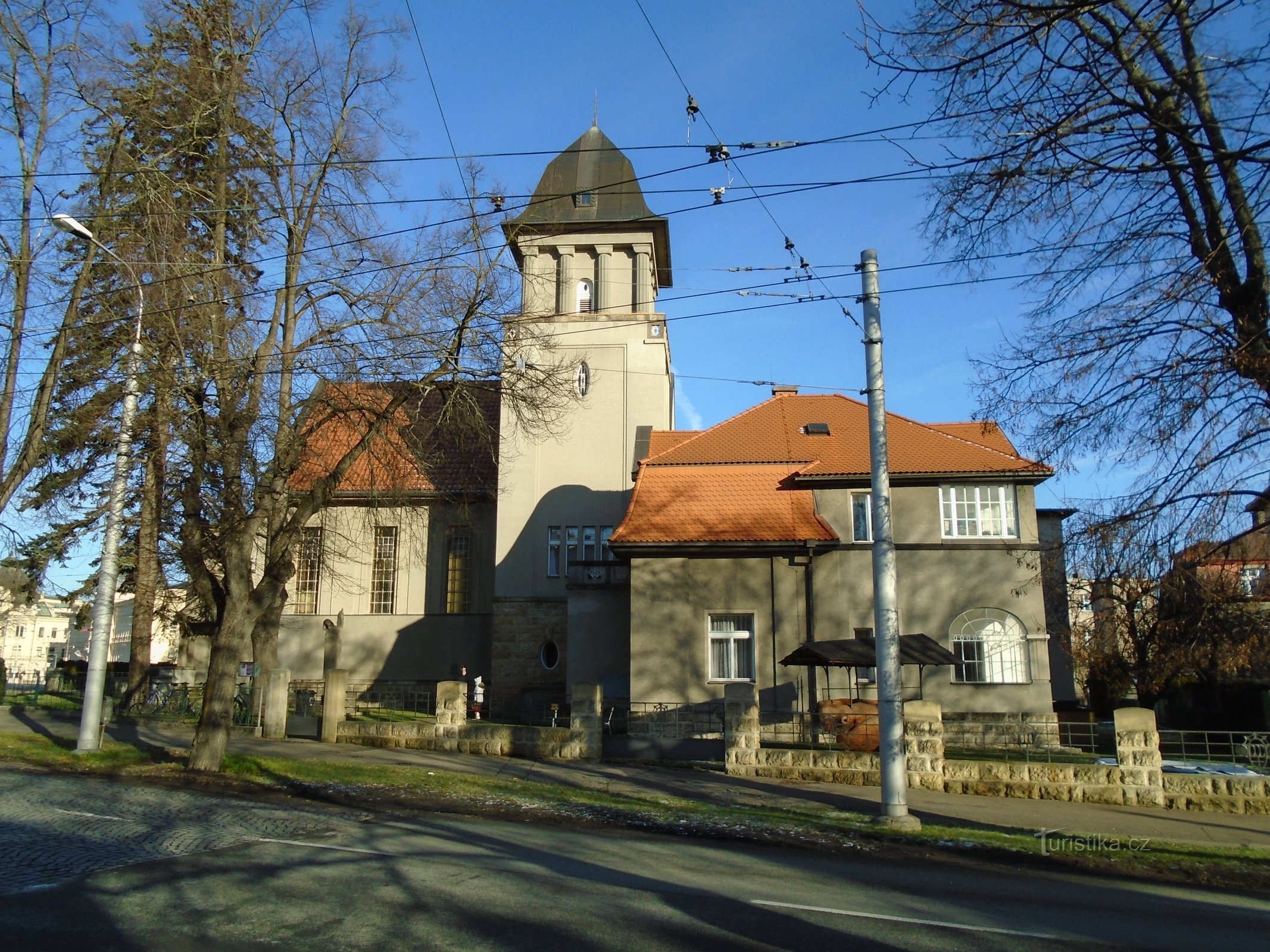 Evangelický kostel s farou (Hradec Králové, 10.12.2017)