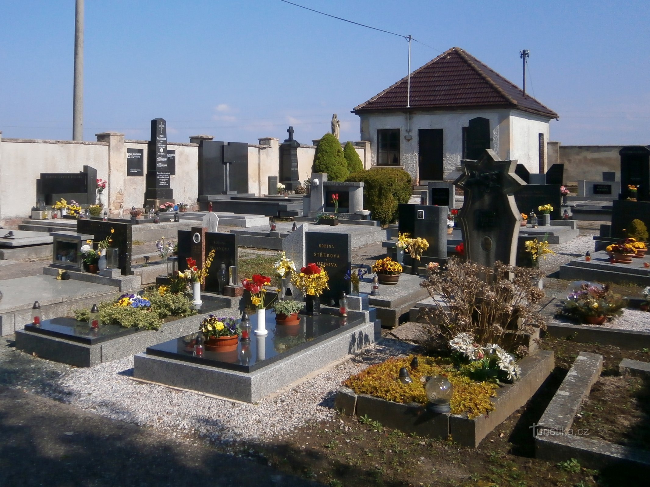 Hřbitov (Sendražice, 1.5.2017)