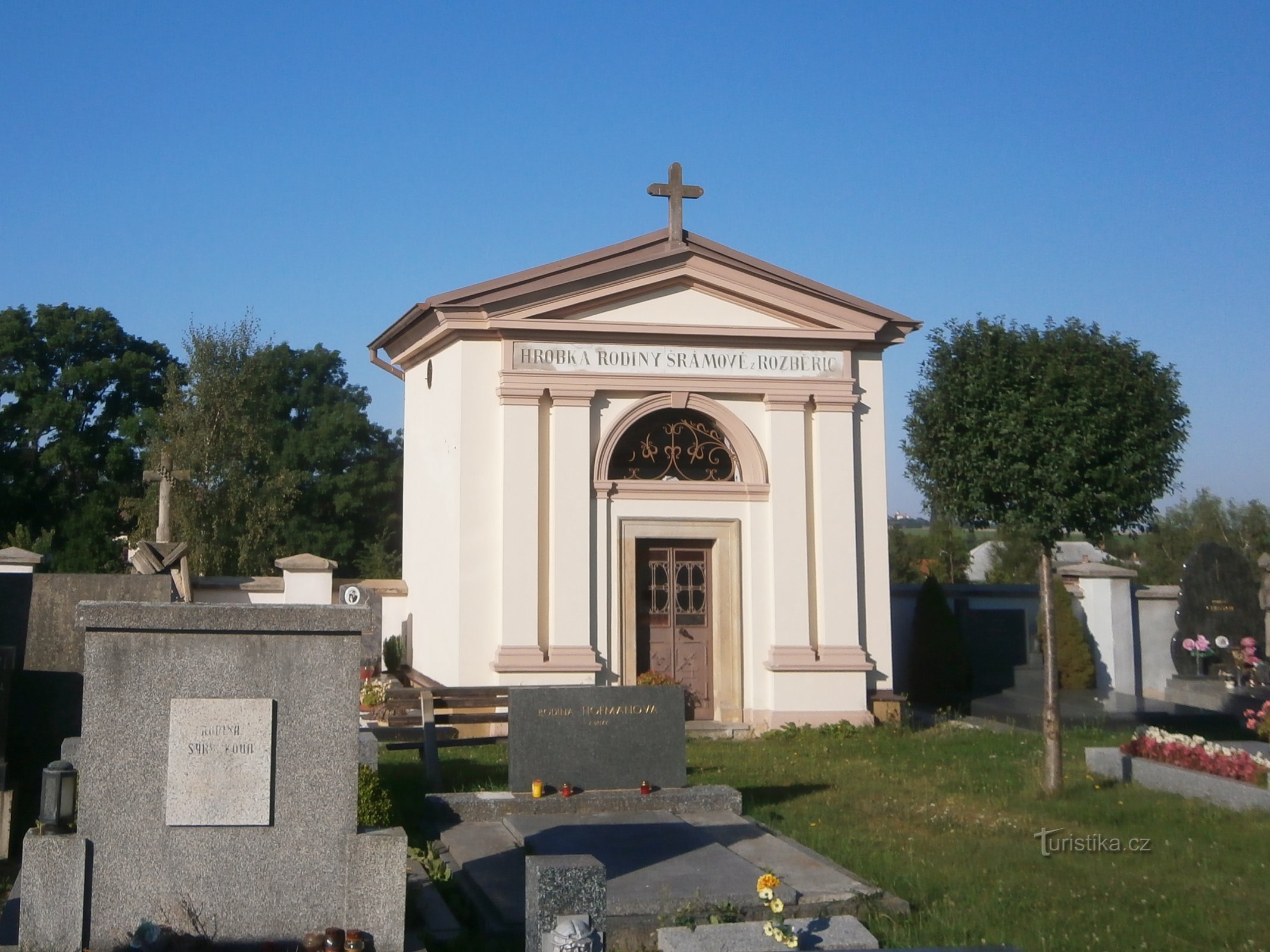 Hřbitov (Všestary, 5.8.2017)