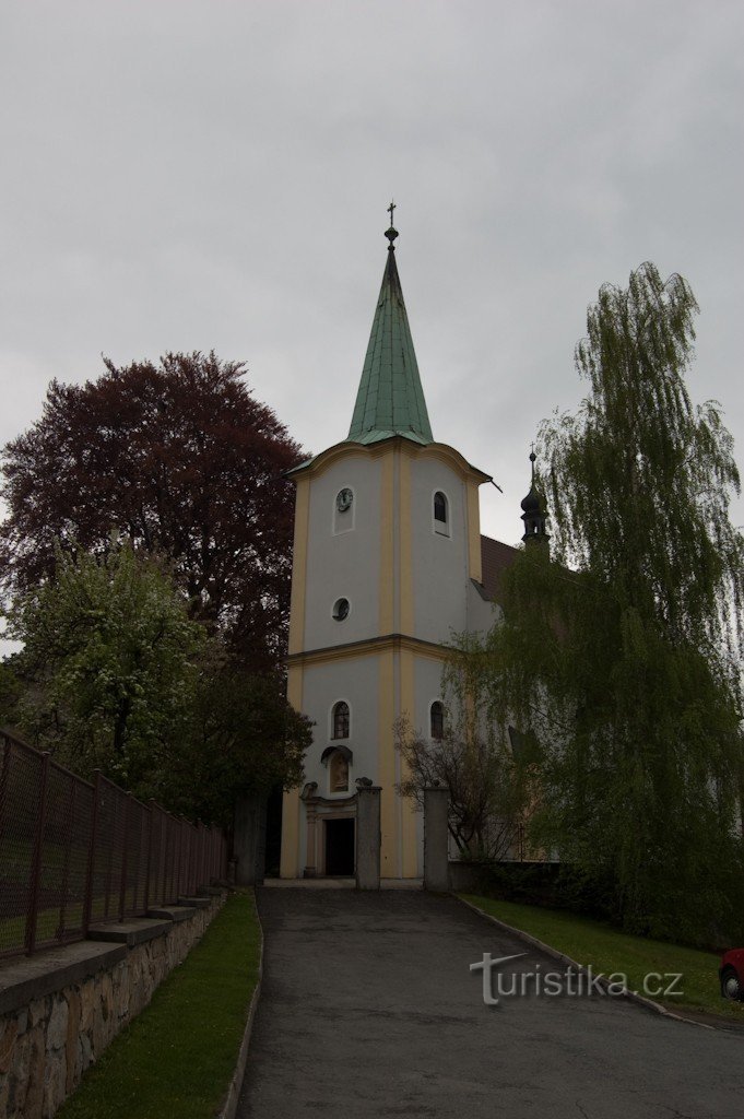 Kostel v Lešné