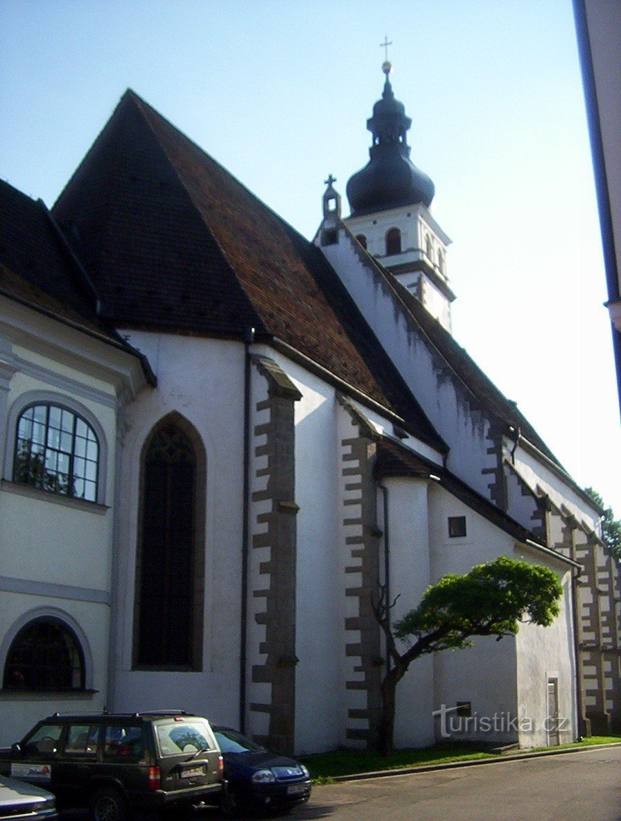 Nové Hrady-kostel sv. Petra a Pavla-Foto:Ulrych Mir.