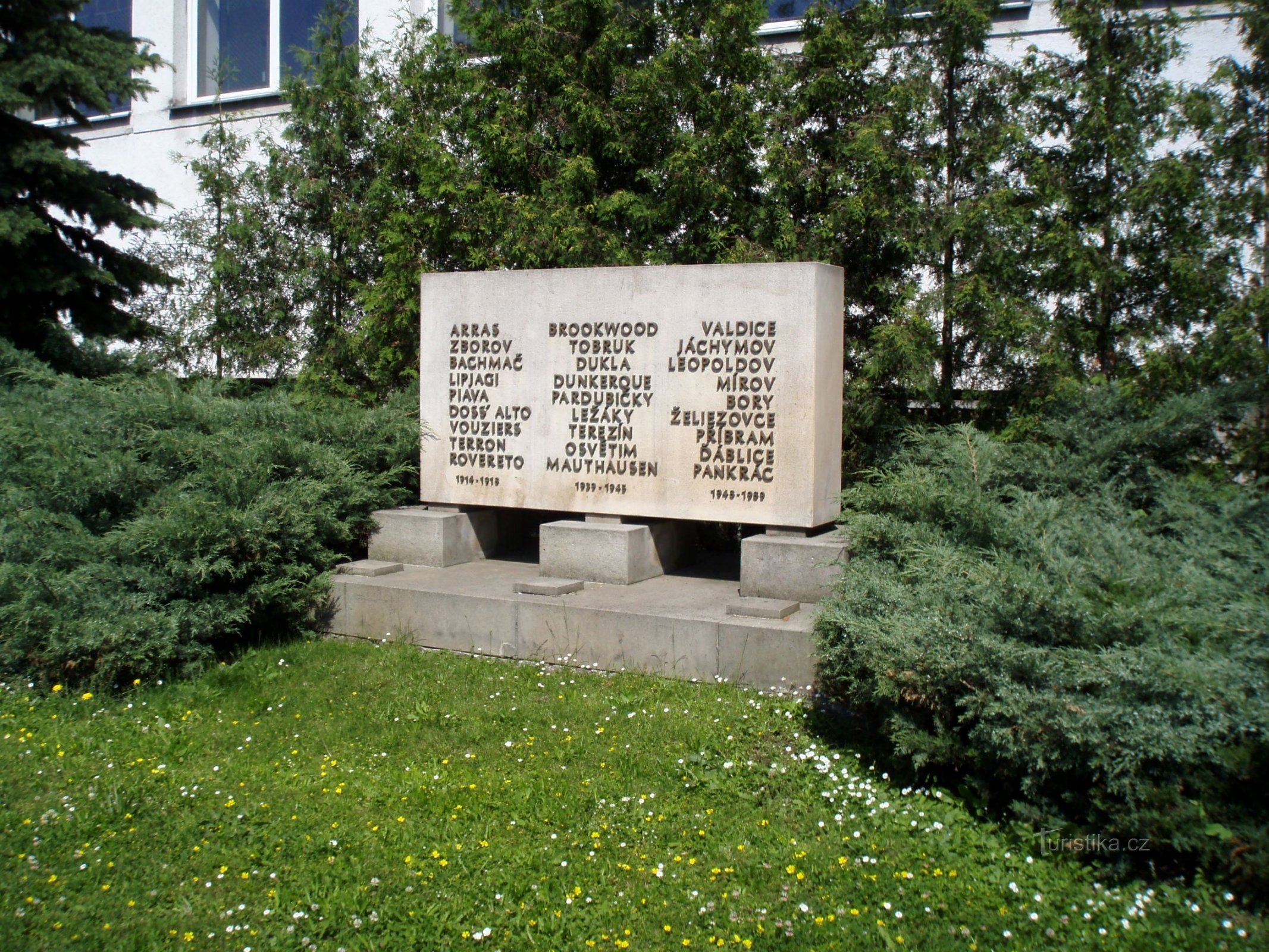 Památník tří odbojů (Hradec Králové, 14.6.2011)