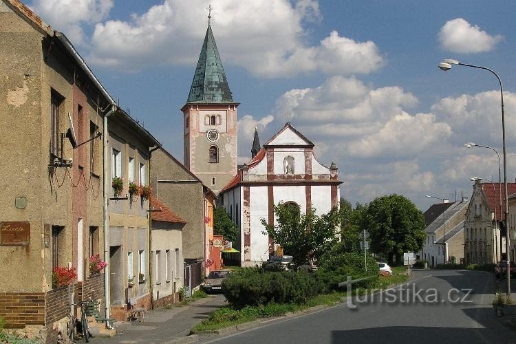 Stráž - pohled na kostel sv. Václava