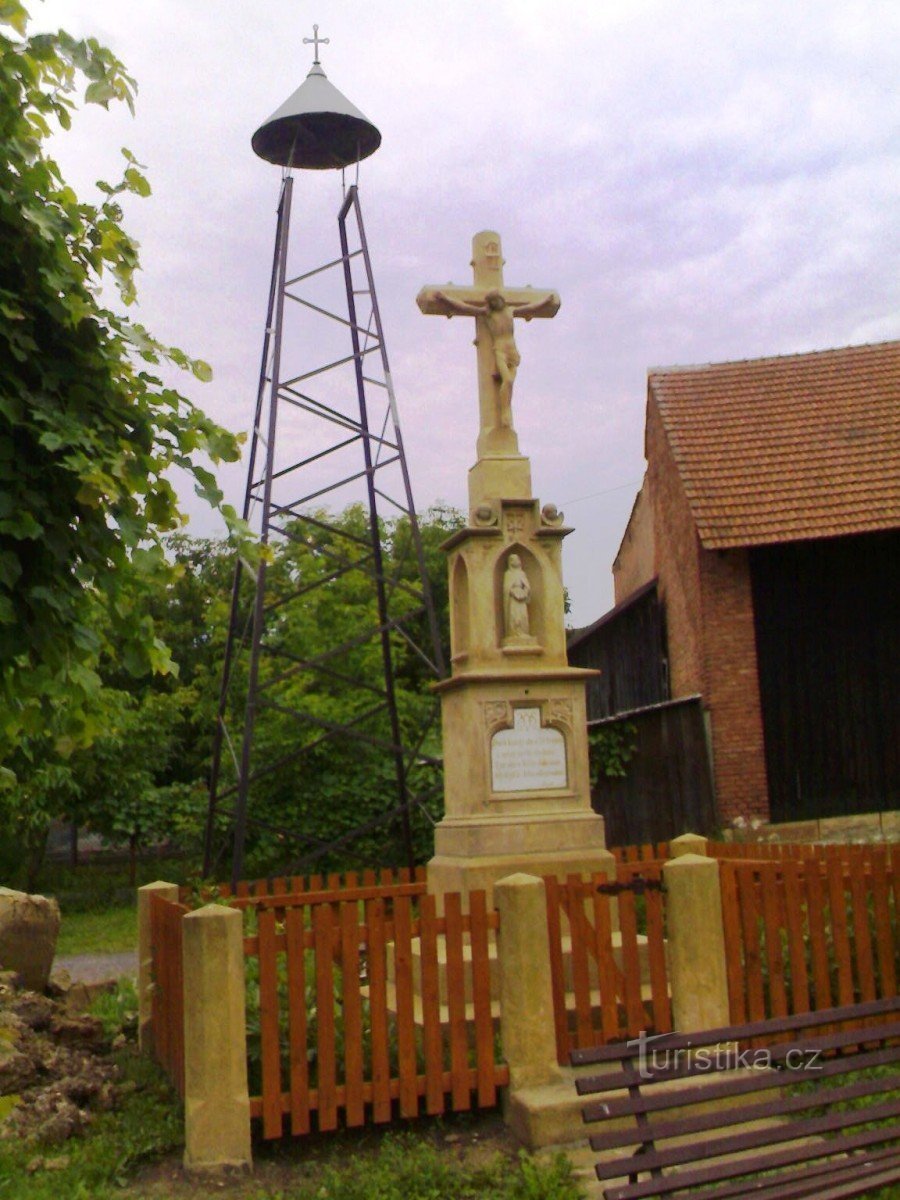 Stříbrnice - křížek se zvoničkou