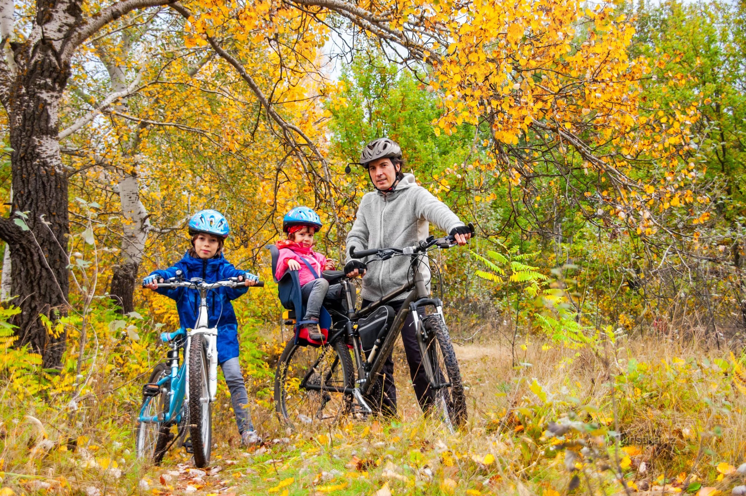 Výlet s dětmi na kole, zdroj: spiritmedia