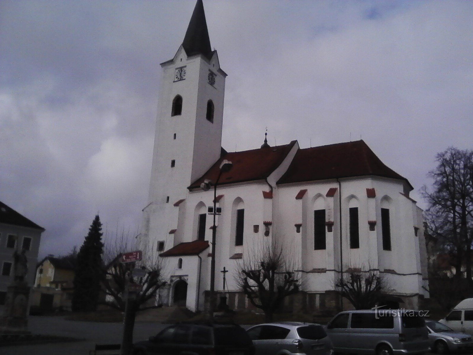 0. Dean's Church of St. Ärkeängeln Michael på Pacov-torget.