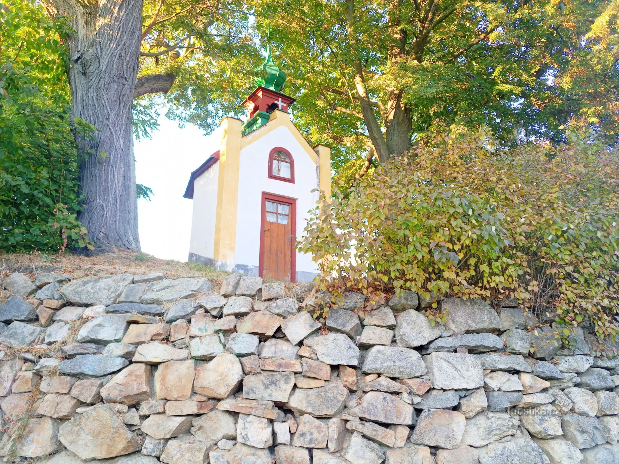 0. Kaplička se zvoničkou sv. Anny v Uhřicích z roku 1820