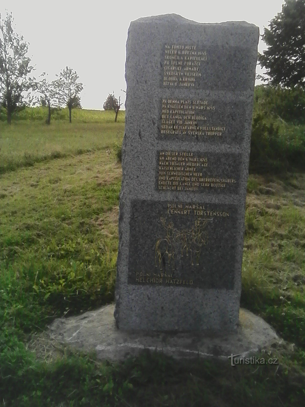 0. Monumentul bătăliei de lângă Jankov, care a avut loc aici pe 6.3. 1645.