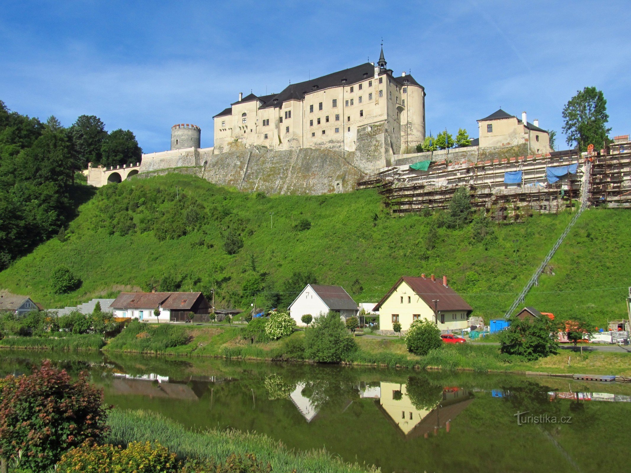 01 Český Šternberk slott