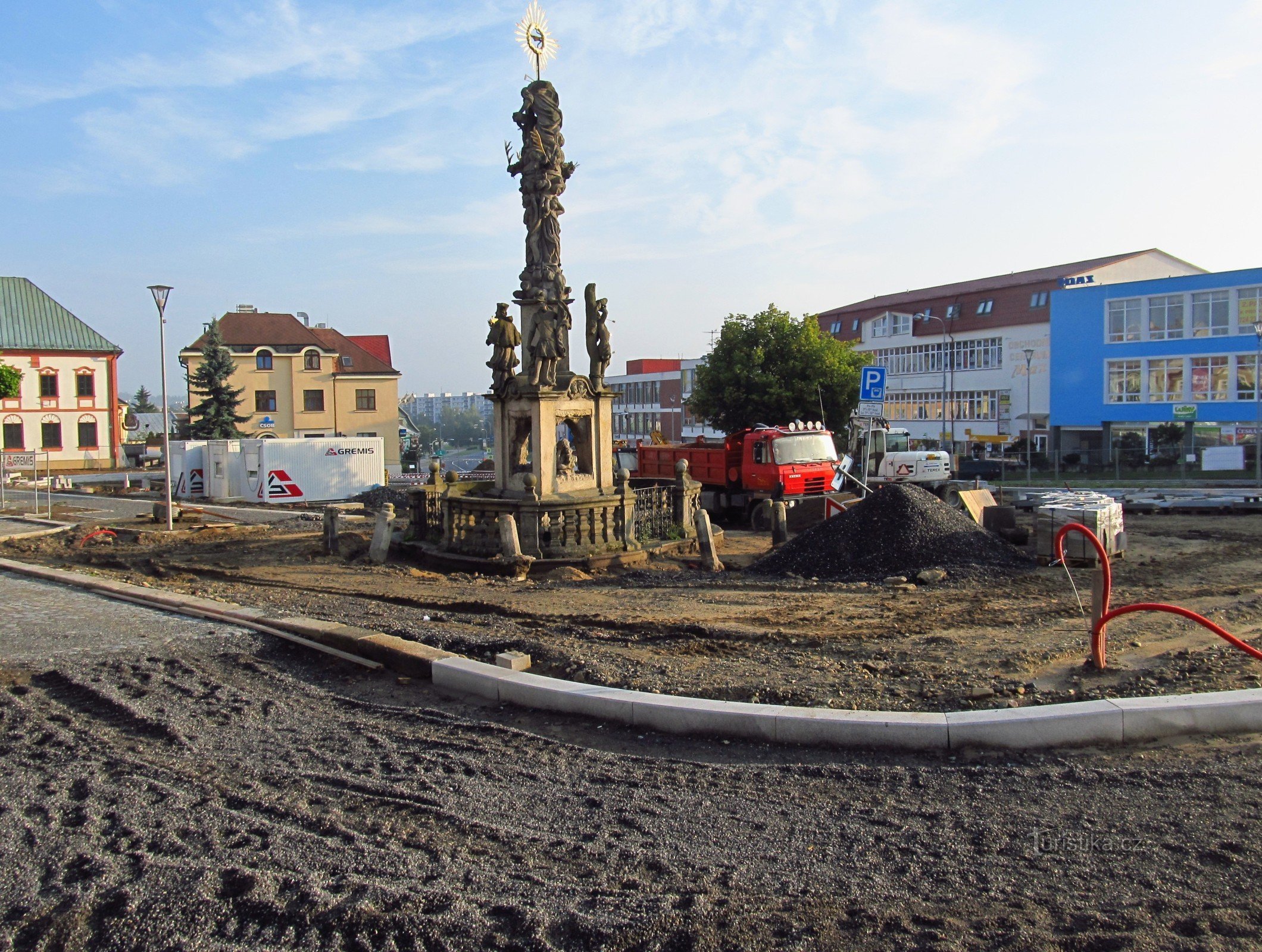 01 Žd'ár nad Sázavou, nám. av republiken 2014