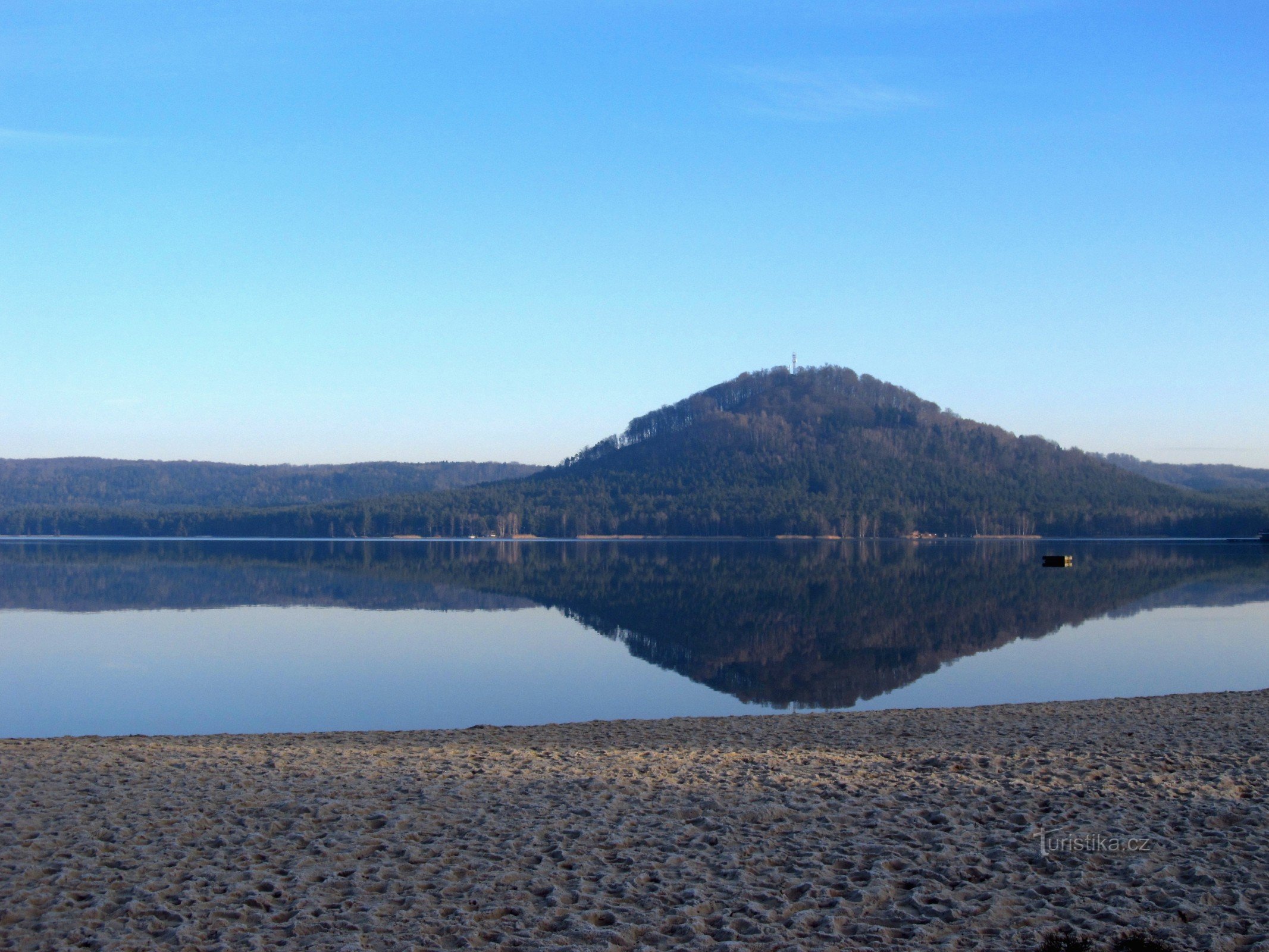 02 Máchovo jezero i Borný