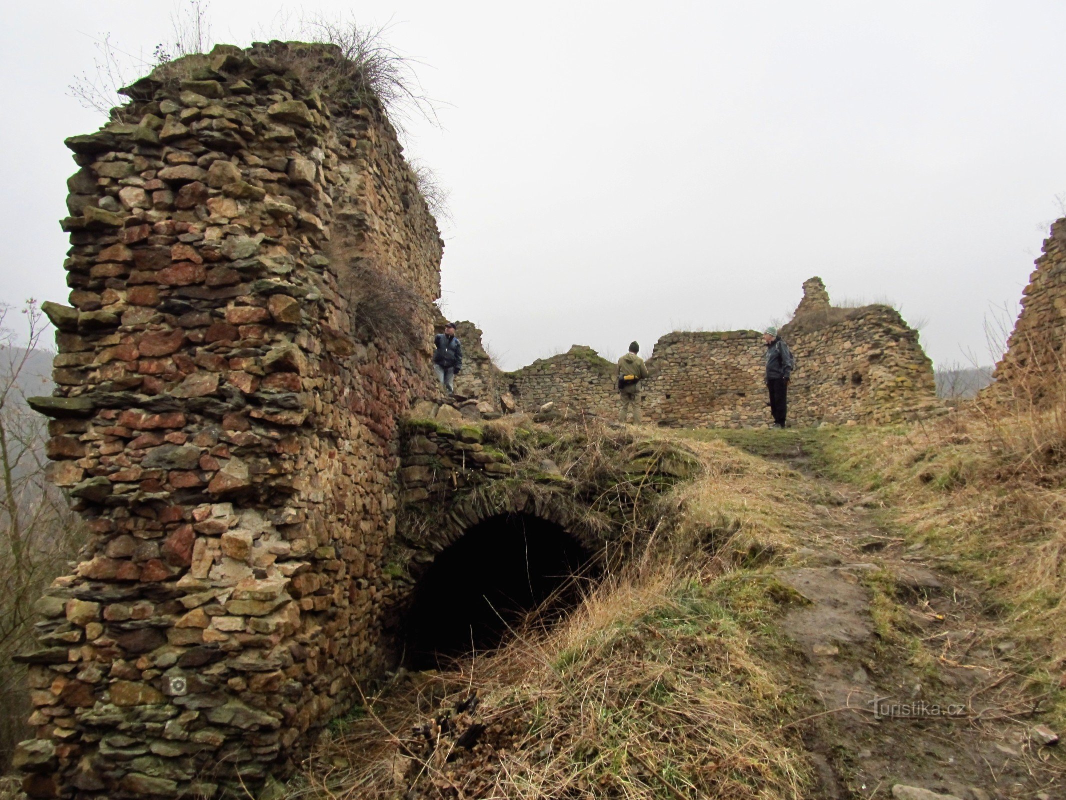 02 Ruines d'Oparno