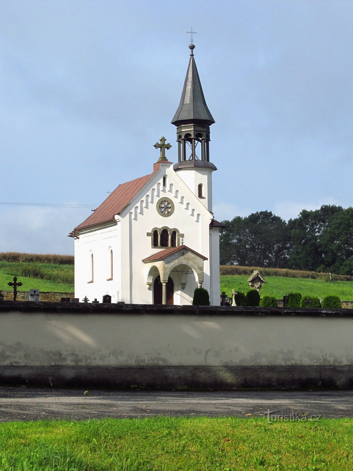 02 Vojnův Městec, cemitério e igreja