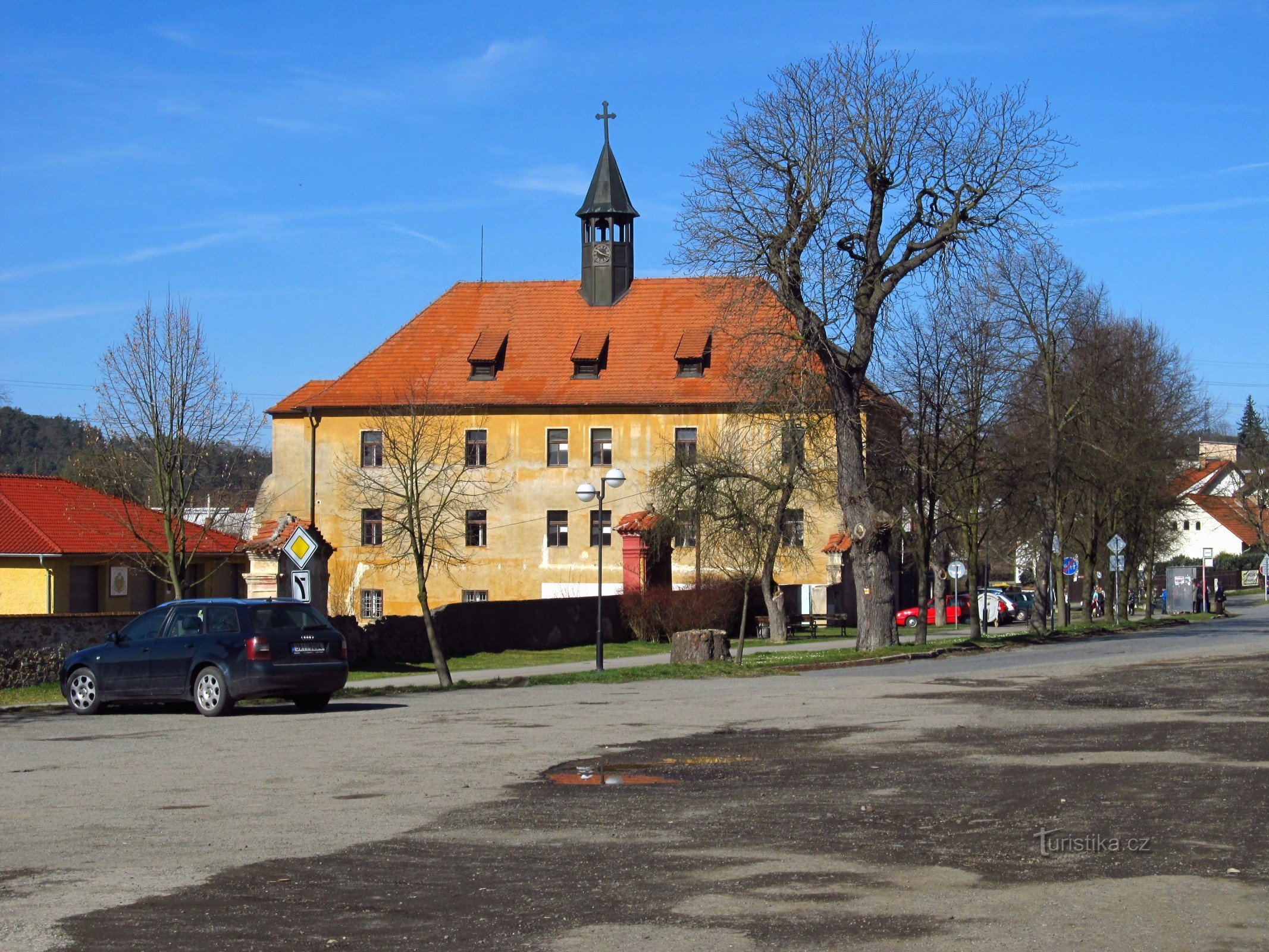 03 Hradištko slott