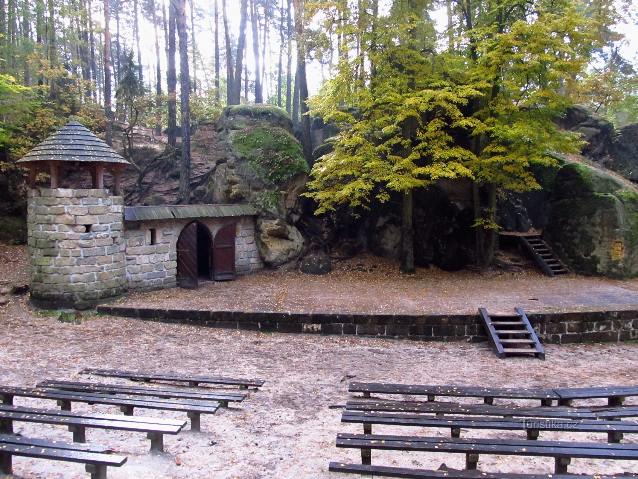 03 Théâtre de la forêt, podium