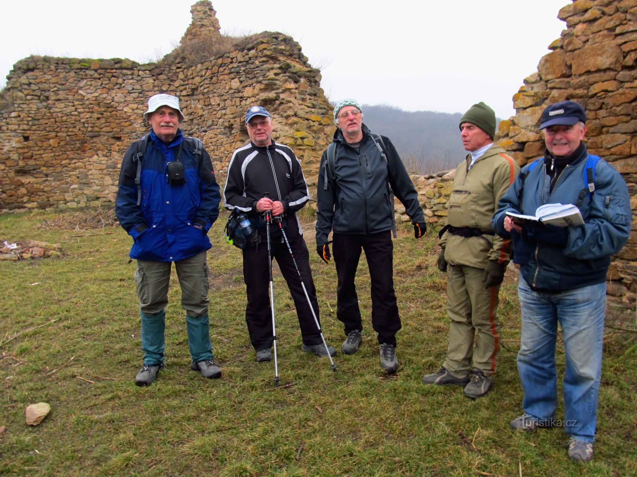 03 Oparno, fotografie ruine