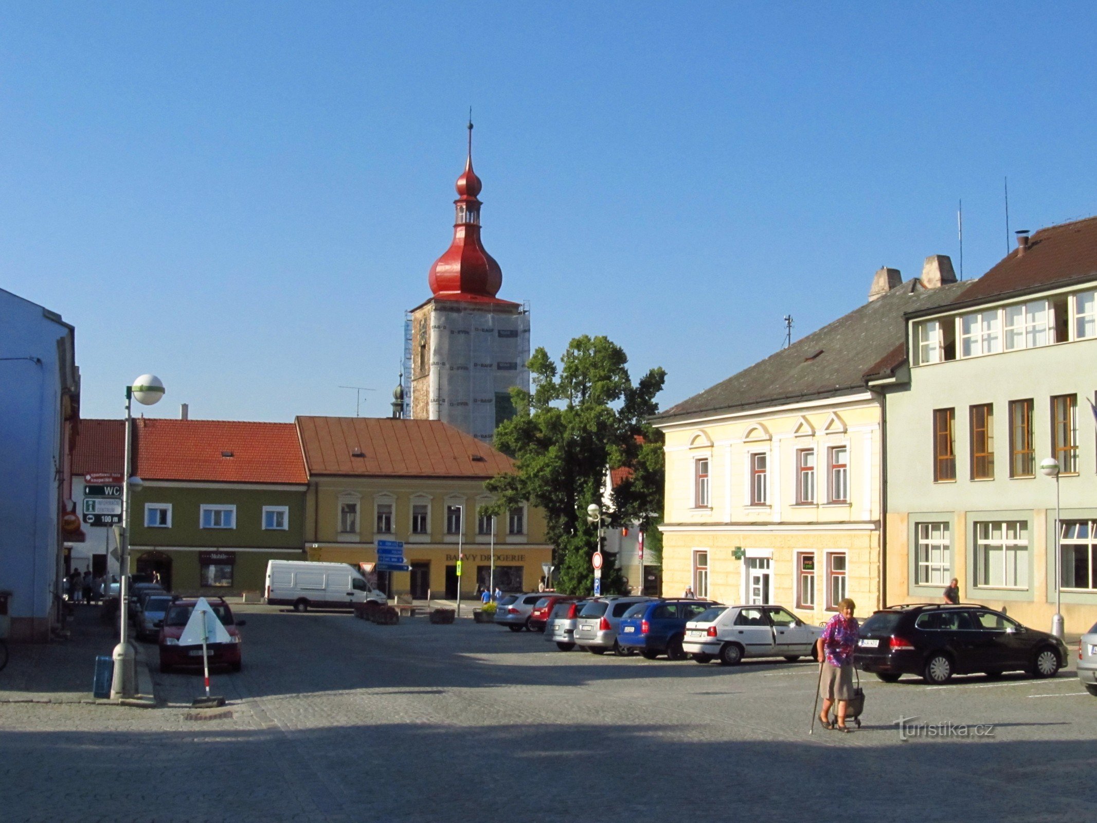 03 Přibyslav náměstí, biserica Sf. Lawrence