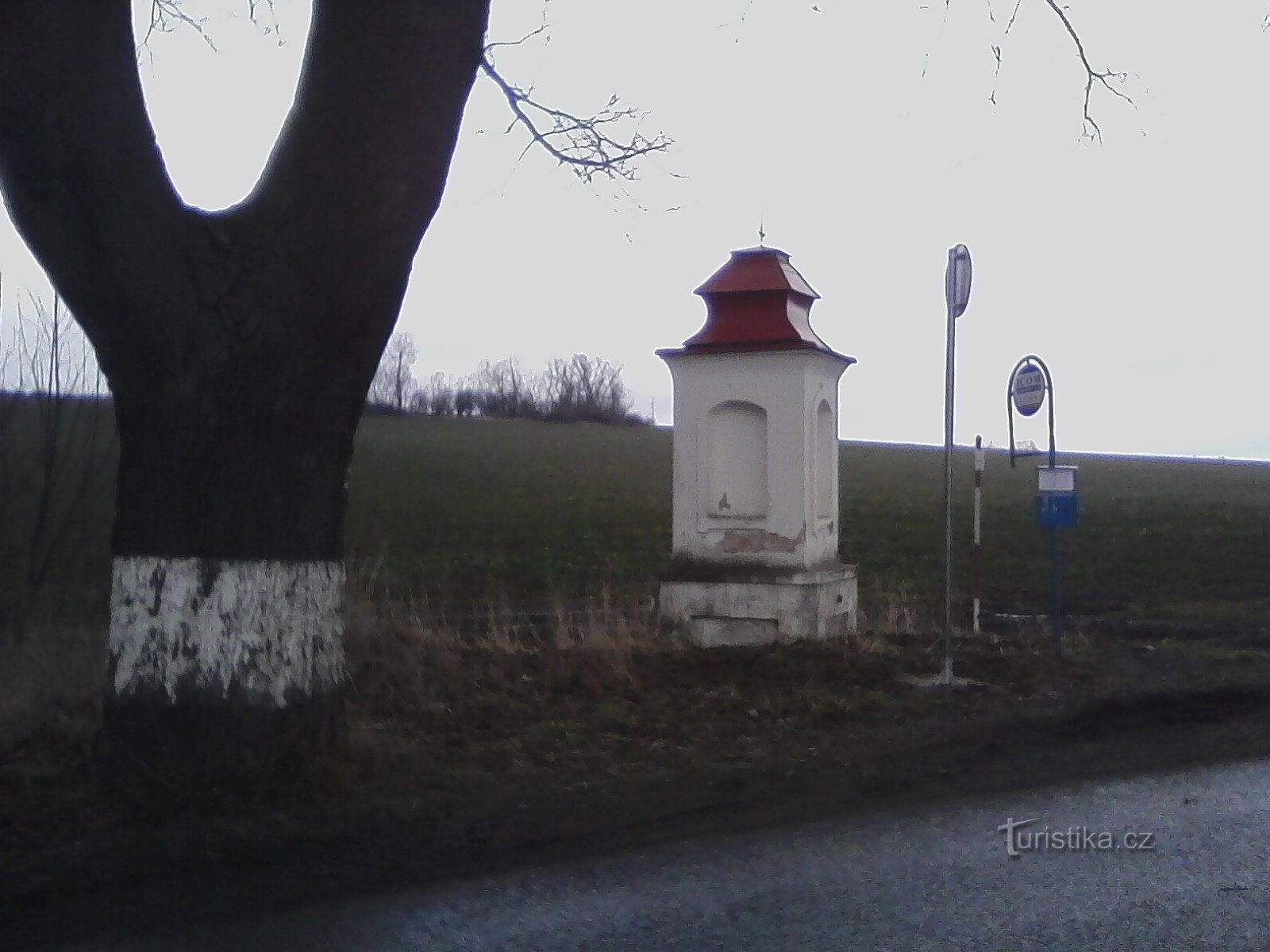 1. chapelle à la périphérie de Pacova.