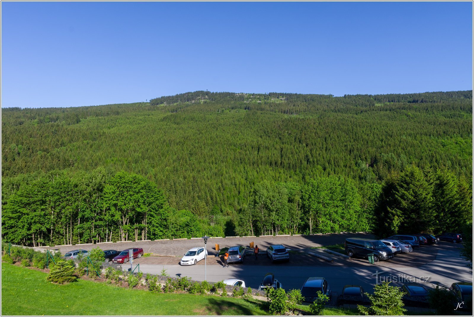 1-Klepáč depuis le parking sous le domaine skiable Dolní Morava