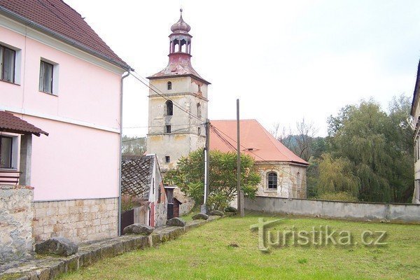 1. Cerkev vseh svetih v Stvolínky