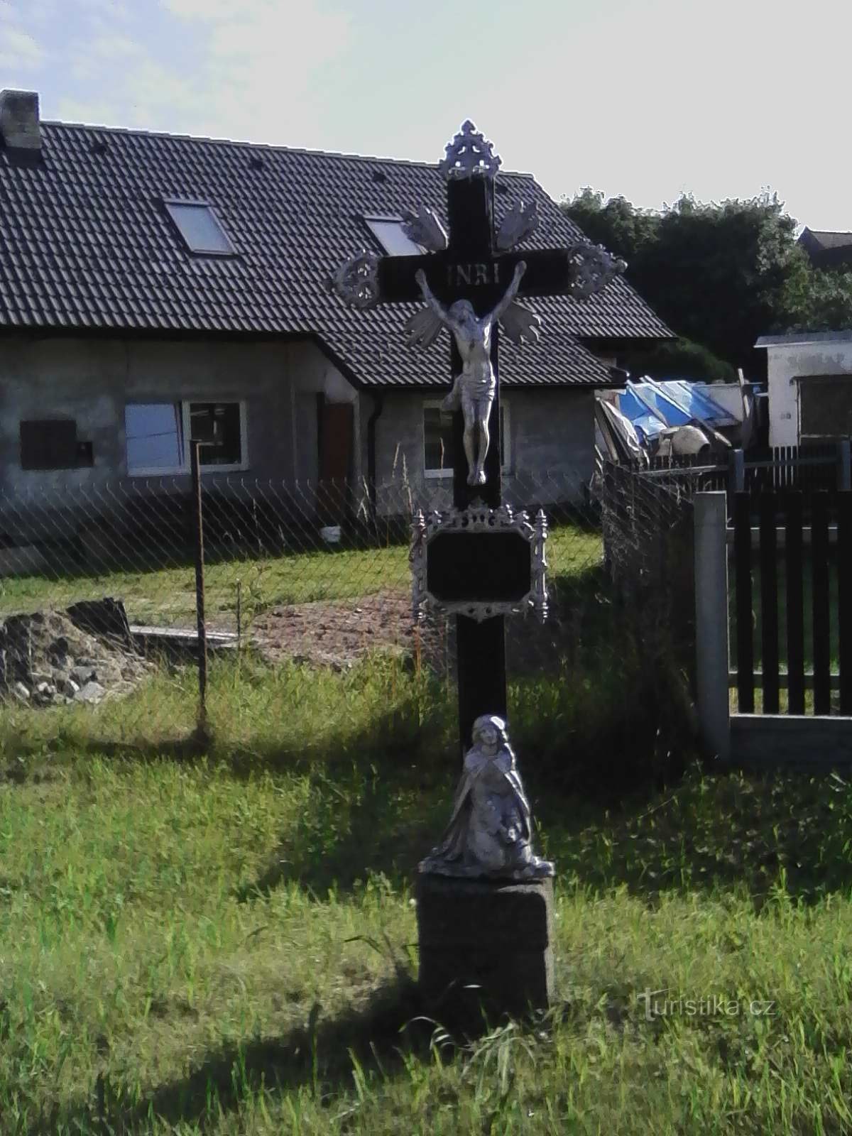 1. Křížek en Horní Hořice.