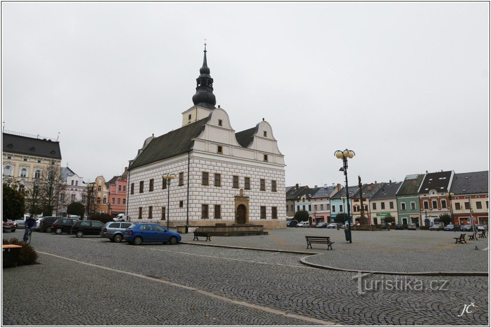 1-Lanškroun, quadratisch