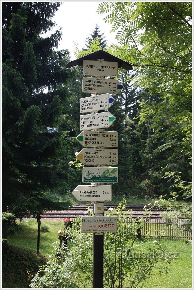 1-Nádraží Hamry - Hojsova Stráž, signpost