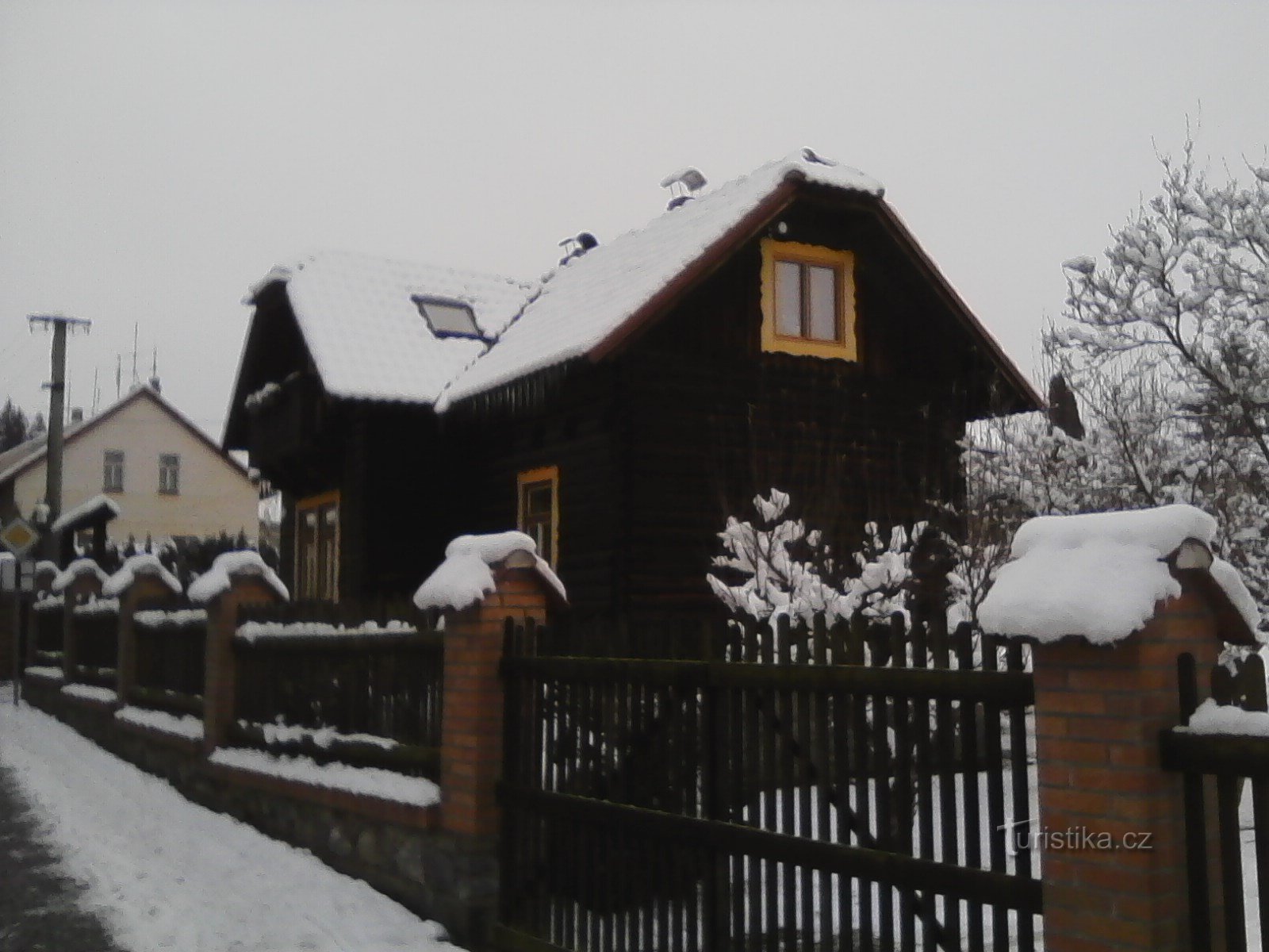 1. Prčice の端にある素敵な木造住宅。