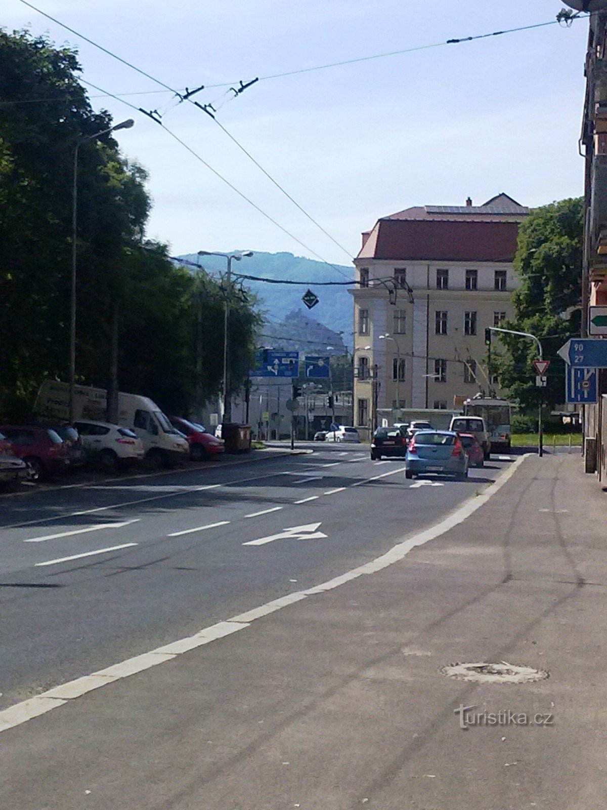 1. Bertiný údolín suuntaan - Střekovin linna näkyy takana