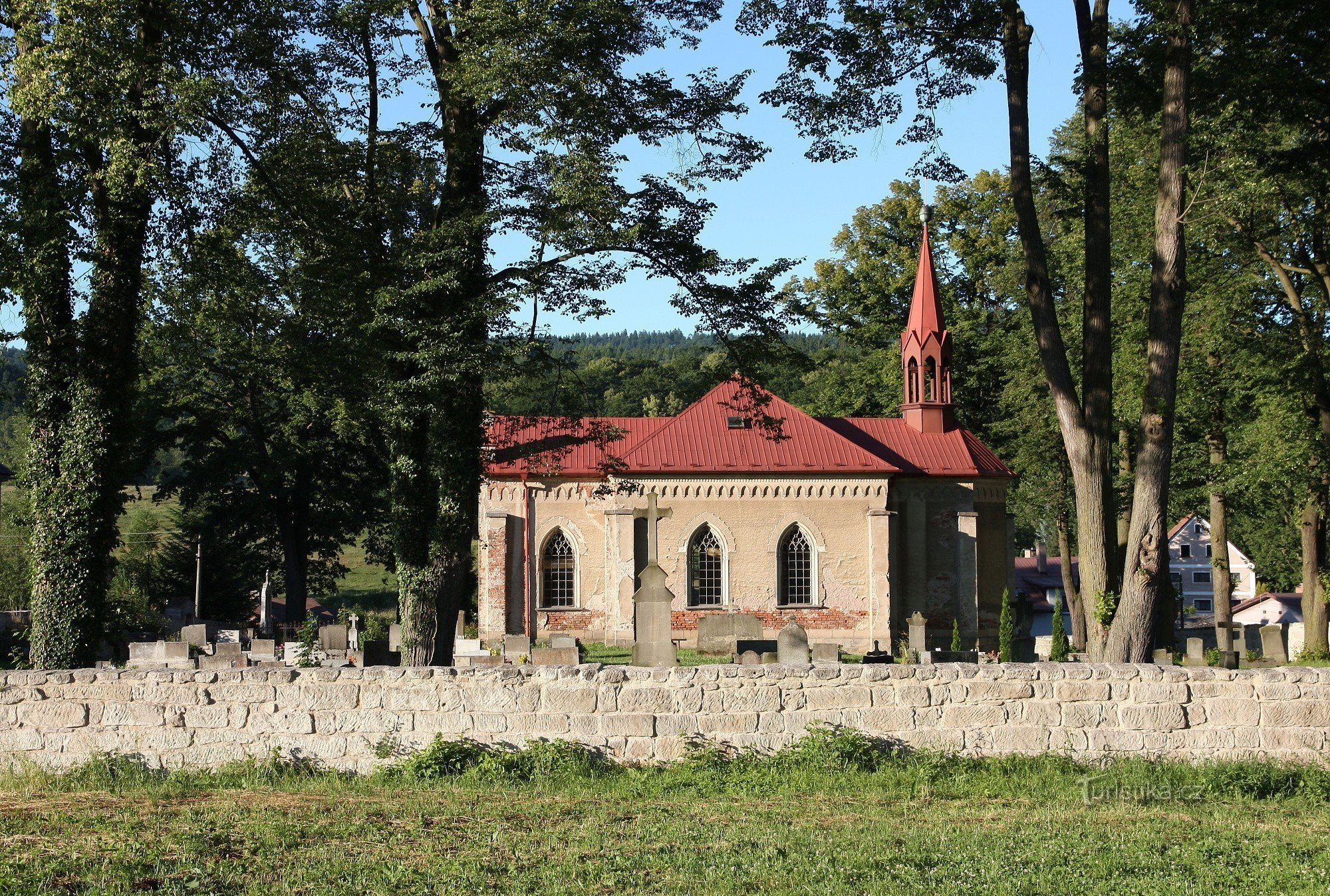 1-Šonov, cementerio