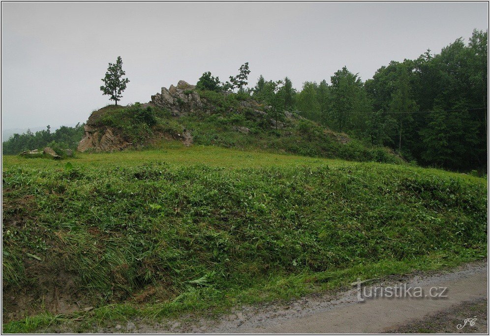 1-Le site de la tour de guet Bára