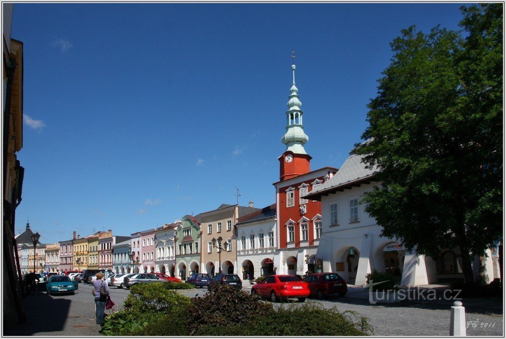 1-Svitavy, firkantet