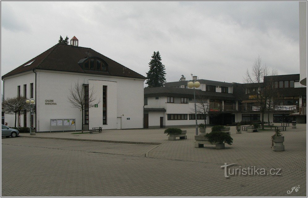 1-Třemošnice, centre