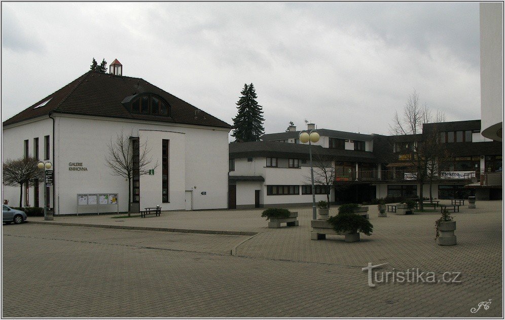 1-Třemošnice, centre