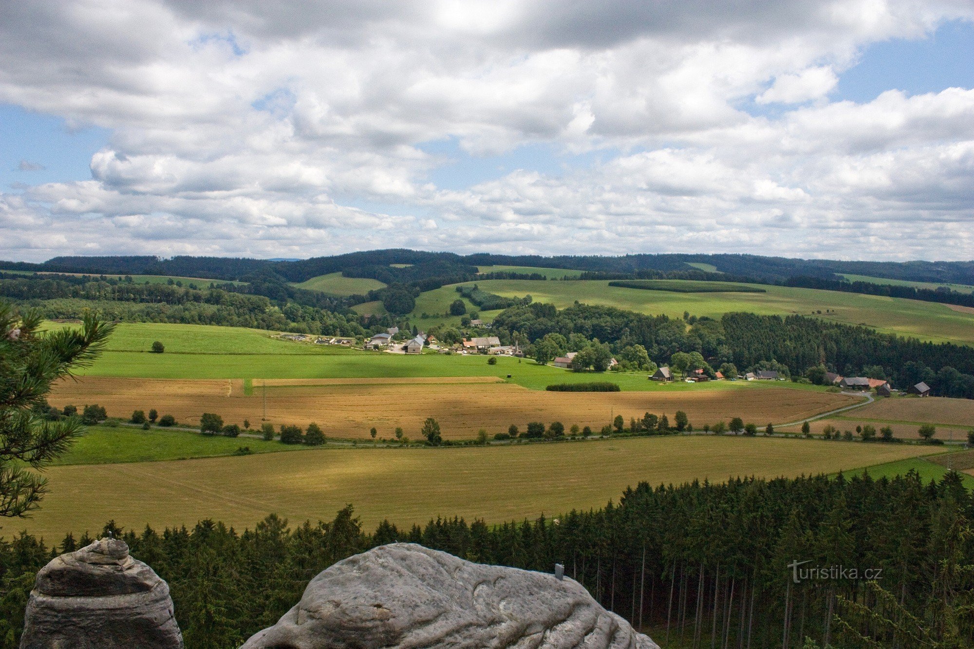 1-View from the crossroads in Kočiče skaly