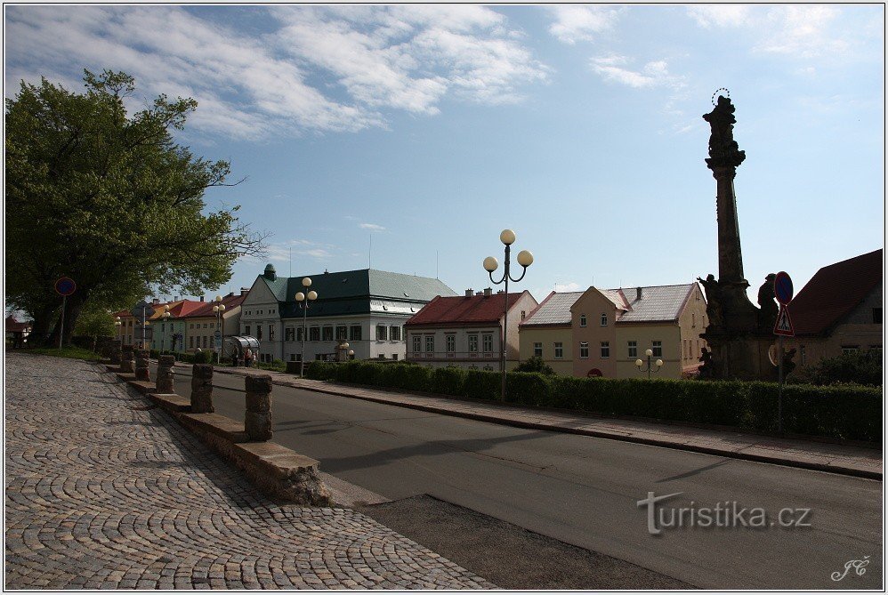 1-Zacléř, quadratisch