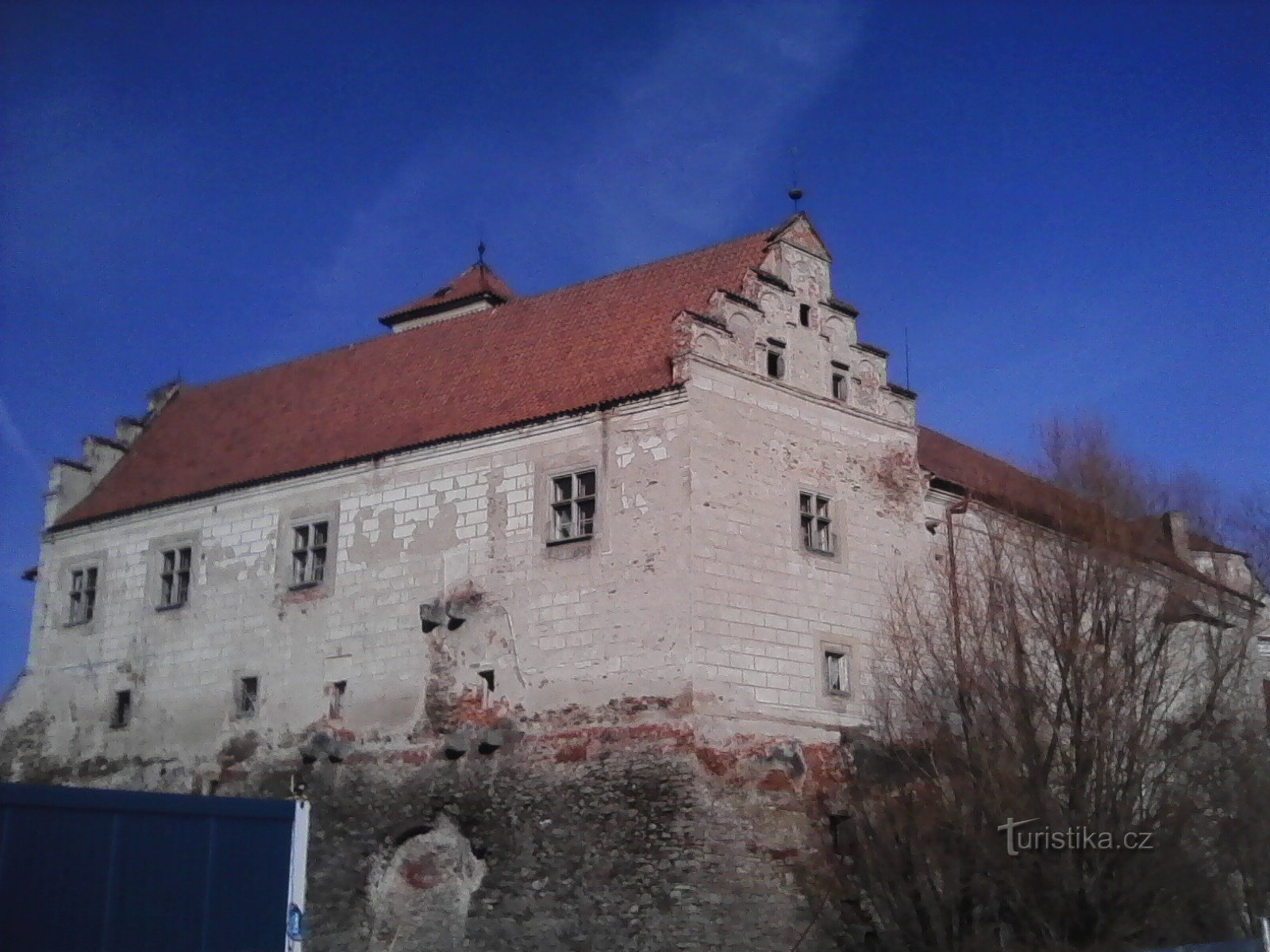 1. Château de Červená Řečica. Sur le site du château d'environ la seconde moitié du XIIIe siècle. forteresse. A 2 ans