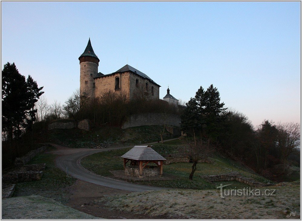 13-Kunětická hora