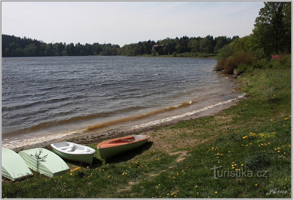 2-Břech Seč。 它只是在吹，它看起来像大海。