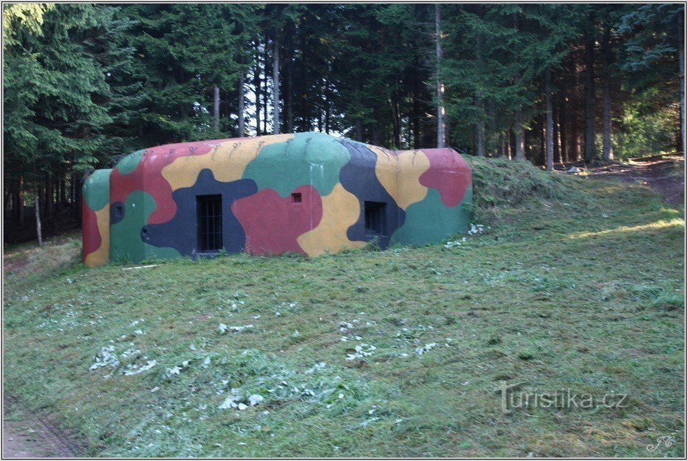 2-Bunker na wzgórzu