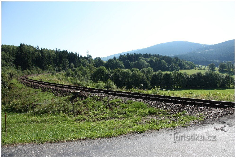 2-weg naar Petříkov, spoor naar Ramzová