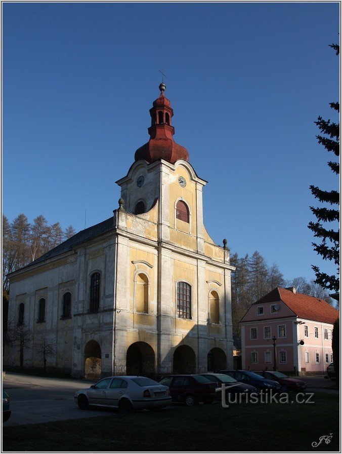 2 教堂在 Teplice nad Metují