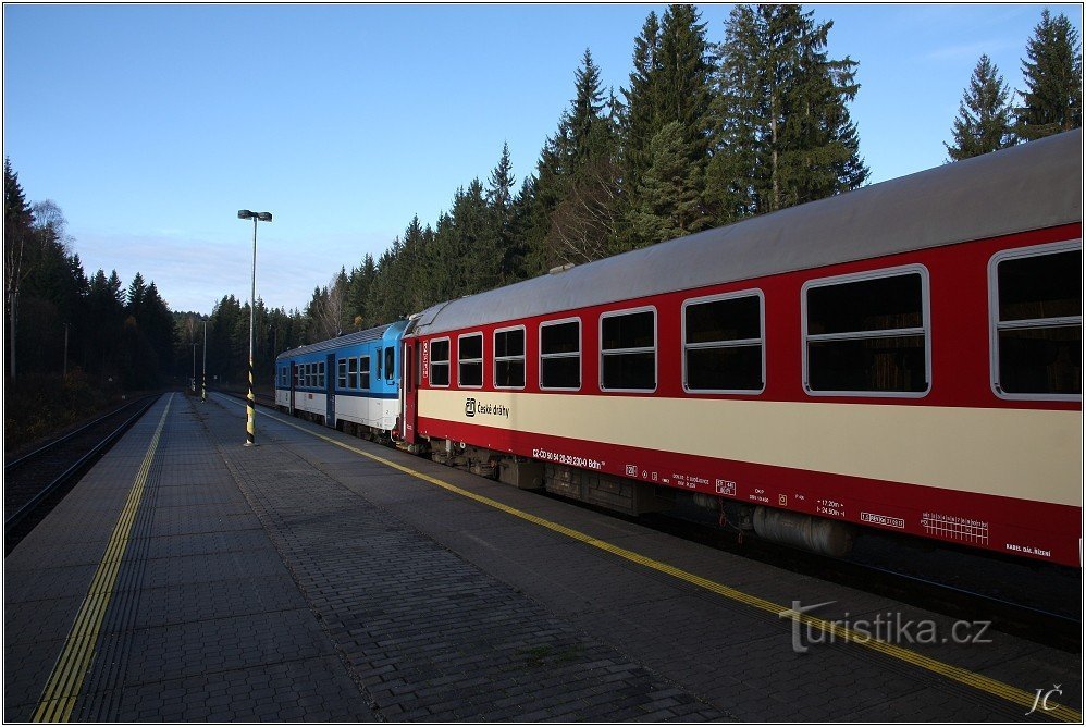 2-A la estación Černý Kříž