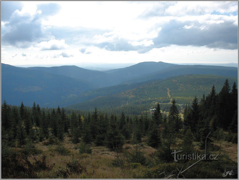 2-Über Horní Míšečky, Blick ins Landesinnere