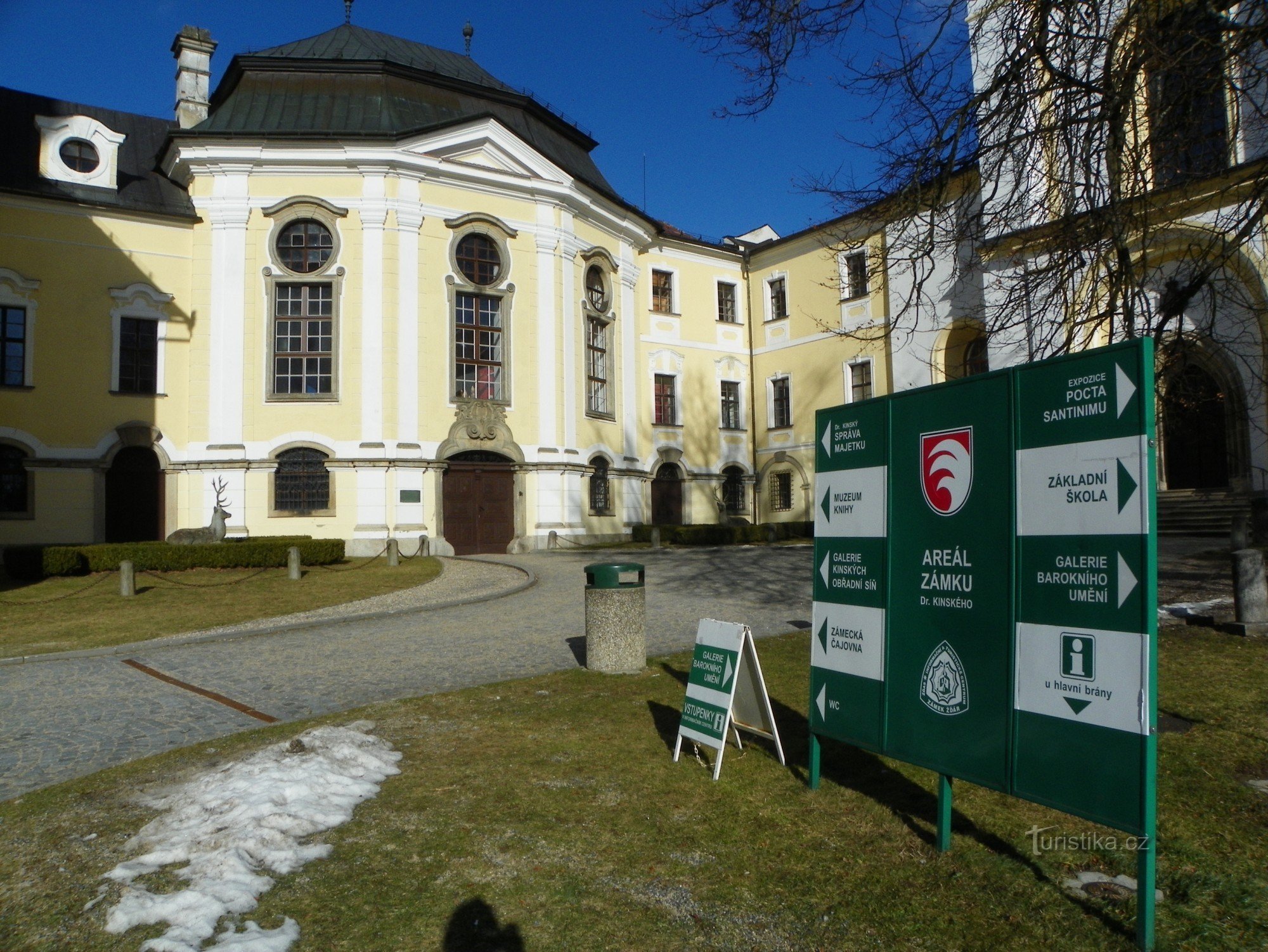 2. borggården till slottet Žďár