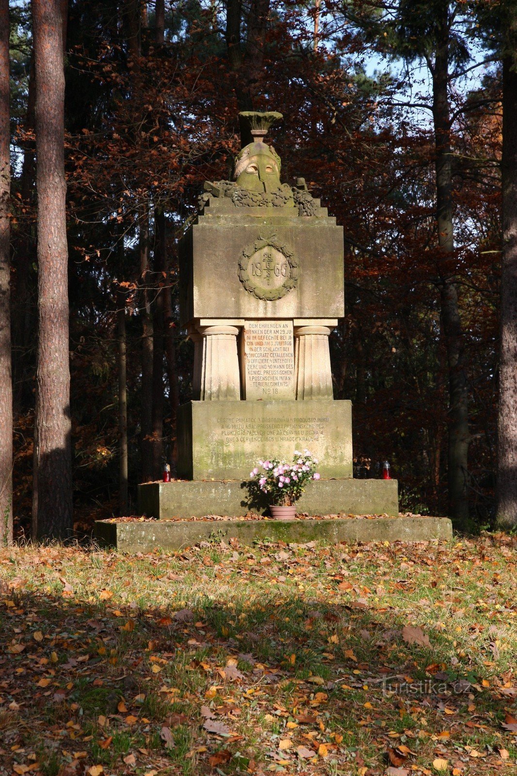 2-Mindesmærke for dem, der døde i den preussisk-østrigske krig i 1866 i Prachov