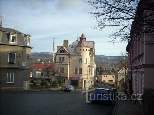 2. Blick von Novosedlice auf Komáří višku