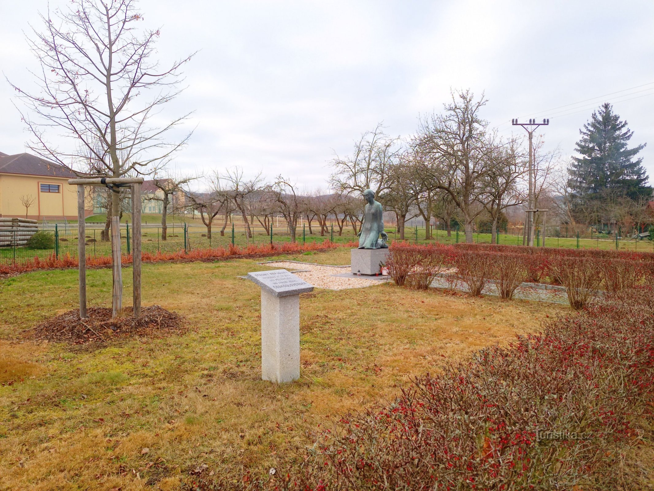 2. Monument voor de slachtoffers van de oorlog in Sedlec