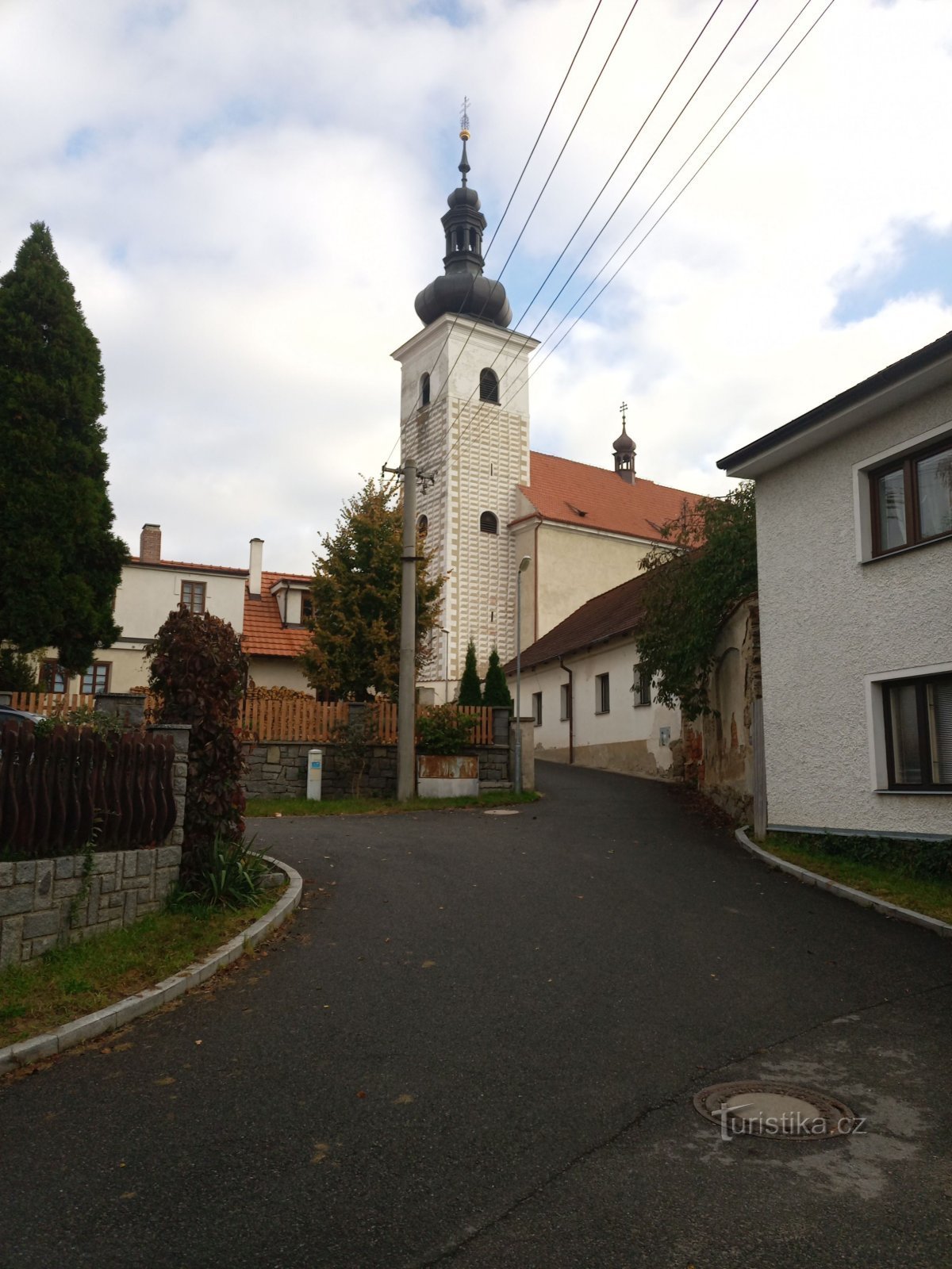 2. Iglesia de San Prčice Lawrence de alrededor del siglo XII