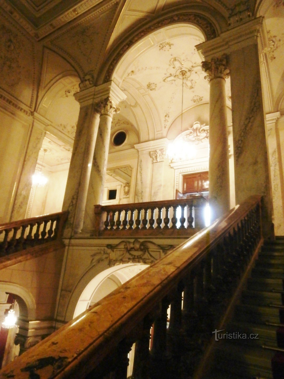 2. Escalier à Císařské lázně